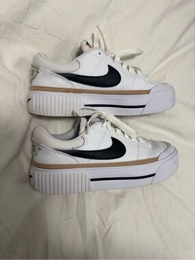 Nike White Leather Platform Sneakers with Black Swoosh and Tan Trim